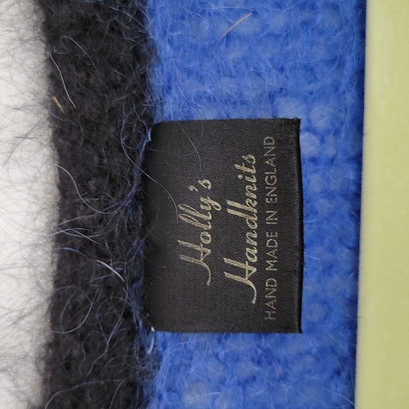 GORGEOUS VINTAGE HOLLY'S HANDKNIT SWEATER.  MADE IN ENGLAND. - Picture 8 of 16